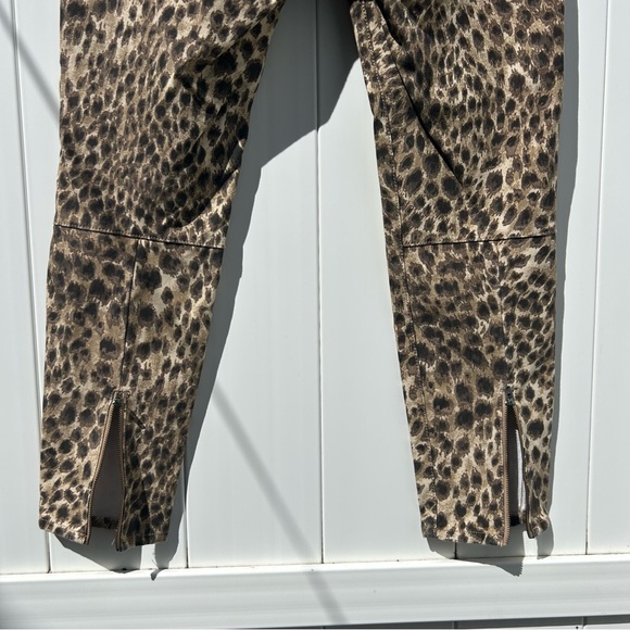 J. McLaughlin Cheetah Print Zippered Ankle Brown & Tan Jeans | Size 10 - Picture 8 of 14